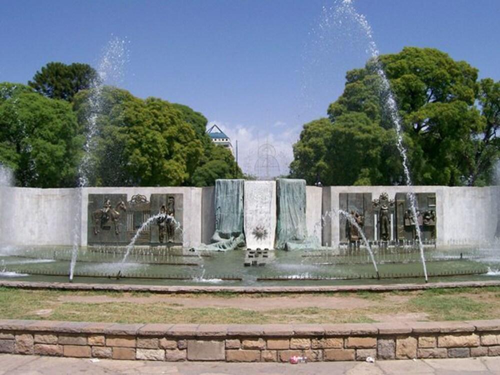 Fuente Mayor Hotel Centro Mendoza Dış mekan fotoğraf